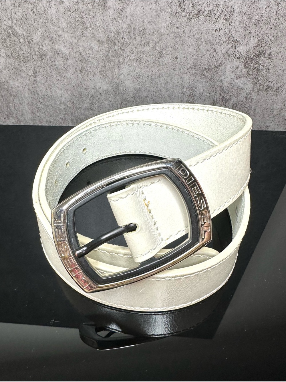 Diesel Slicees White Leather Belt Silver Logo Buckle Size 90/36